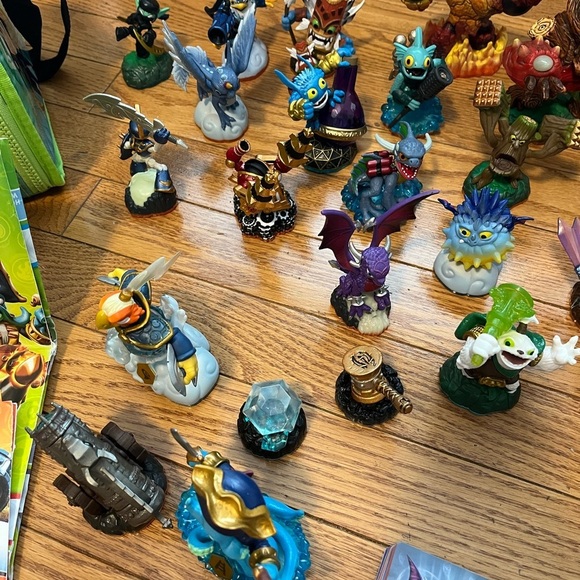 Skylander Activision Bundle Collections Deal- All in Pictures Included- - Picture 7 of 9